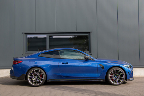 BMW M4 xDrive Competition 531PK | ACC | M Performance Aero Parts |360 Cam | HUD | Harman Kardon | Pano | Stoel Ventilatie + Verwarming  M Drive Professional | LCI | LED | Stuurverwarming | Frozen Portimao Blau metallic | Nieuwprijs €171.214,- | Shadow Line | Fabrieksgarantie.