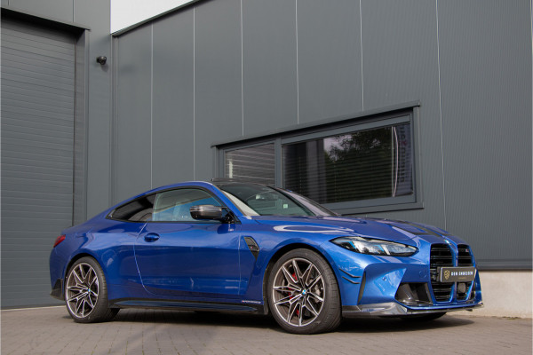 BMW M4 xDrive Competition 531PK | ACC | M Performance Aero Parts |360 Cam | HUD | Harman Kardon | Pano | Stoel Ventilatie + Verwarming  M Drive Professional | LCI | LED | Stuurverwarming | Frozen Portimao Blau metallic | Nieuwprijs €171.214,- | Shadow Line | Fabrieksgarantie.
