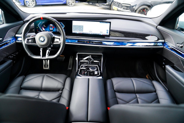 BMW i7 EDrive50 106 kWh | Brooklyn Grau | Driving Assistant Professional | Iconic Glow | 22INCH | Bowers & Wilkins | HuD | Veganza