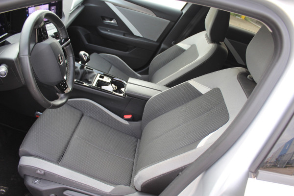 Opel Astra Sports Tourer 1.2 Business Edition AGR-stoel dealer onderhouden camera bomvol