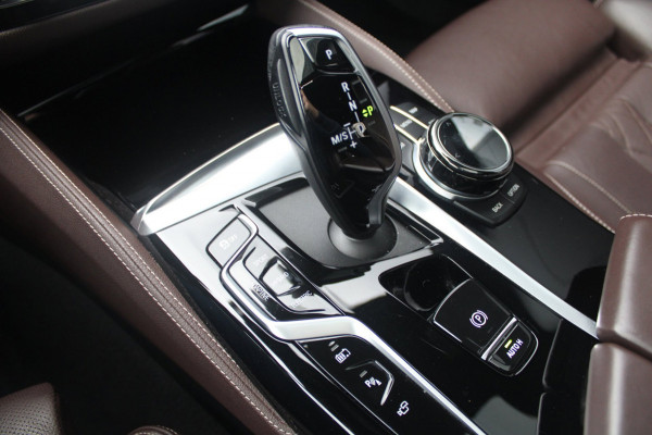 BMW 5 Serie 545e xDrive M-Sport | Pano | 360 | Laser | HK | ACC | Ventilatie | Soft close
