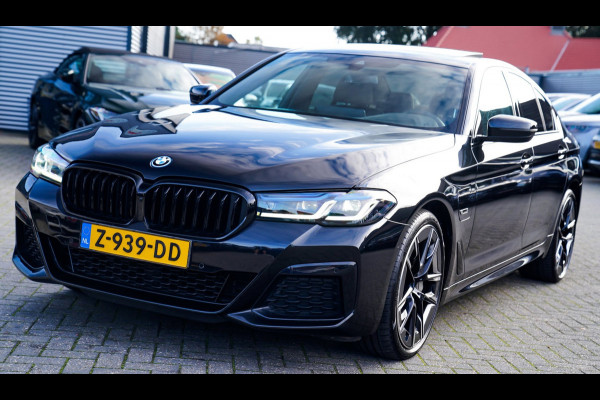 BMW 5 Serie 545e xDrive High Executive | Harman/Kardon | Laser LED | HuD | Facelift | Softclose | Panorama | Alcantara | Massage