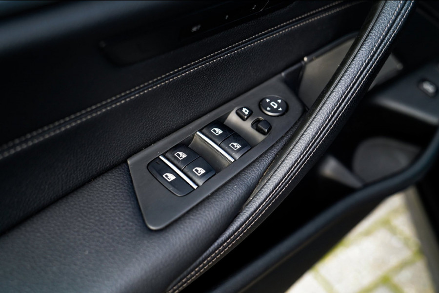 BMW 5 Serie 545e xDrive High Executive | Harman/Kardon | Laser LED | HuD | Facelift | Softclose | Panorama | Alcantara | Massage