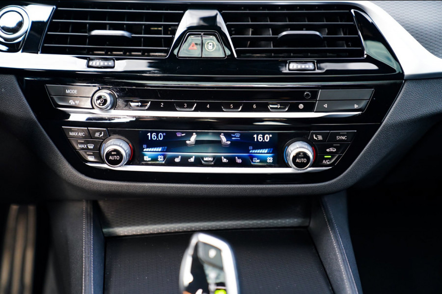 BMW 5 Serie 545e xDrive High Executive | Harman/Kardon | Laser LED | HuD | Facelift | Softclose | Panorama | Alcantara | Massage