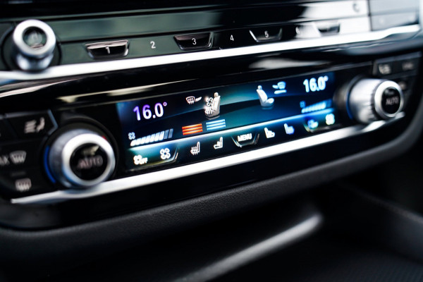 BMW 5 Serie 545e xDrive High Executive | Harman/Kardon | Laser LED | HuD | Facelift | Softclose | Panorama | Alcantara | Massage