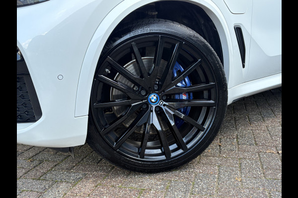 BMW X5 xDrive45e High Executive M-Sport 4WS Pano 22Inch HUD Elek.Trekhaak 98% SOH VOL!