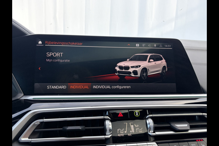 BMW X5 xDrive45e High Executive M-Sport 4WS Pano 22Inch HUD Elek.Trekhaak 98% SOH VOL!