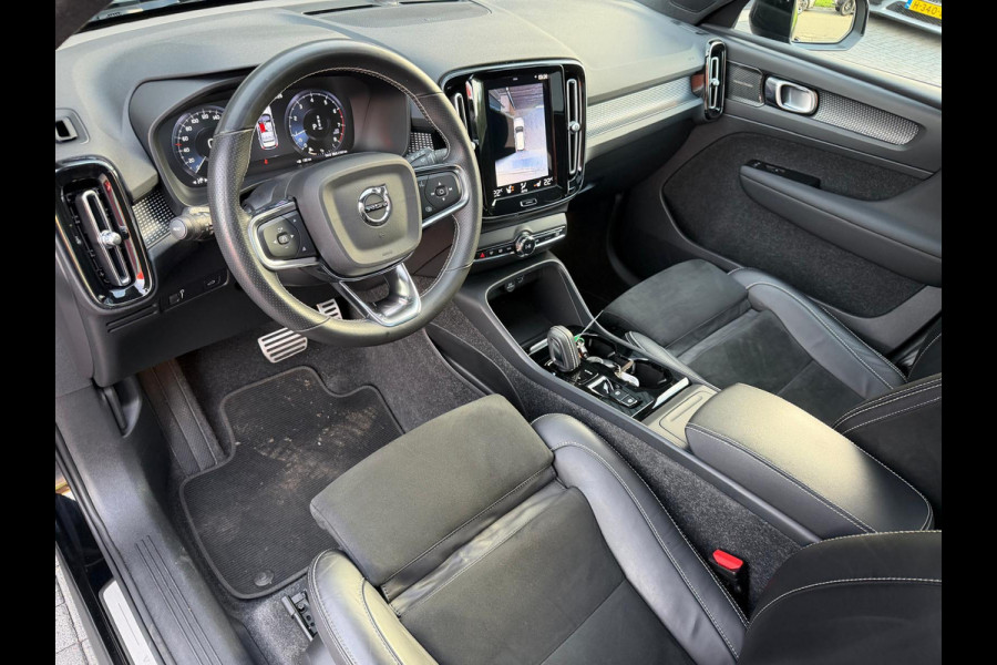 Volvo XC40 1.5 T2 R-Design | 1E EIGENAAR | 3/6/12MND GARANTIE | AUTOMAAT | PANO | LED | DAB | CRUISE | CARPLAY | STOELVERWM | BLIS | HARMAN KARDON |