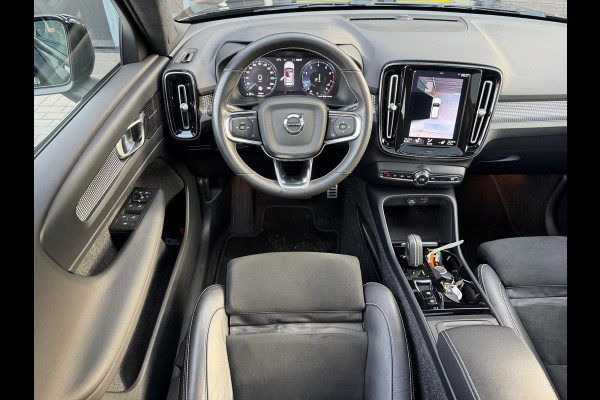 Volvo XC40 1.5 T2 R-Design | 1E EIGENAAR | 3/6/12MND GARANTIE | AUTOMAAT | PANO | LED | DAB | CRUISE | CARPLAY | STOELVERWM | BLIS | HARMAN KARDON |