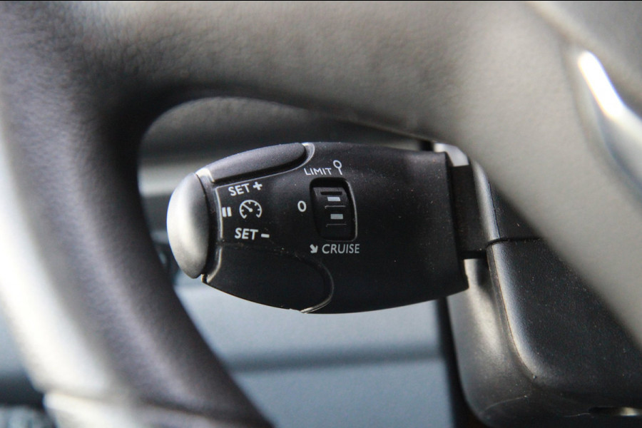 Opel Vivaro 2.0 CDTI L3H1 Edition AUTOMAAT 122PK / Trekhaak / Imperiaal / App connect