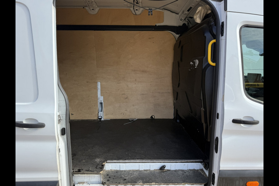 Ford E-Transit e-Transit 68kWh 184PK