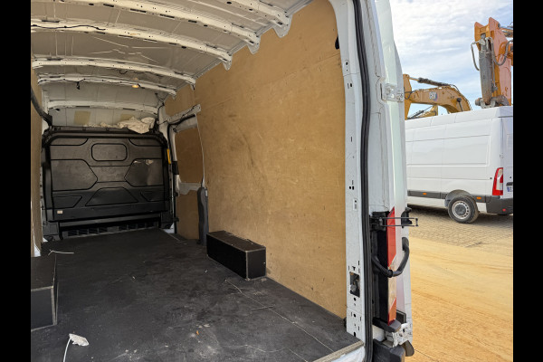 Ford E-Transit e-Transit 68kWh 184PK