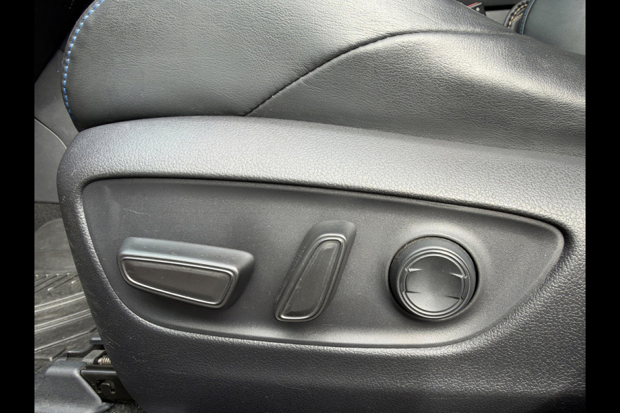 Toyota RAV4 2.5 Hybrid Bi-Tone PANO NAP CAMERA APK