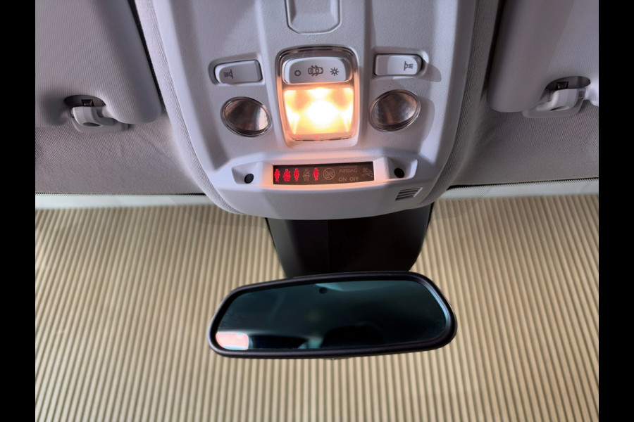 Peugeot 208 1.2 PureTech Allure Pack LED CLIMAT CRUISE CONTROL PDC CARPLAY LANE ASSIST