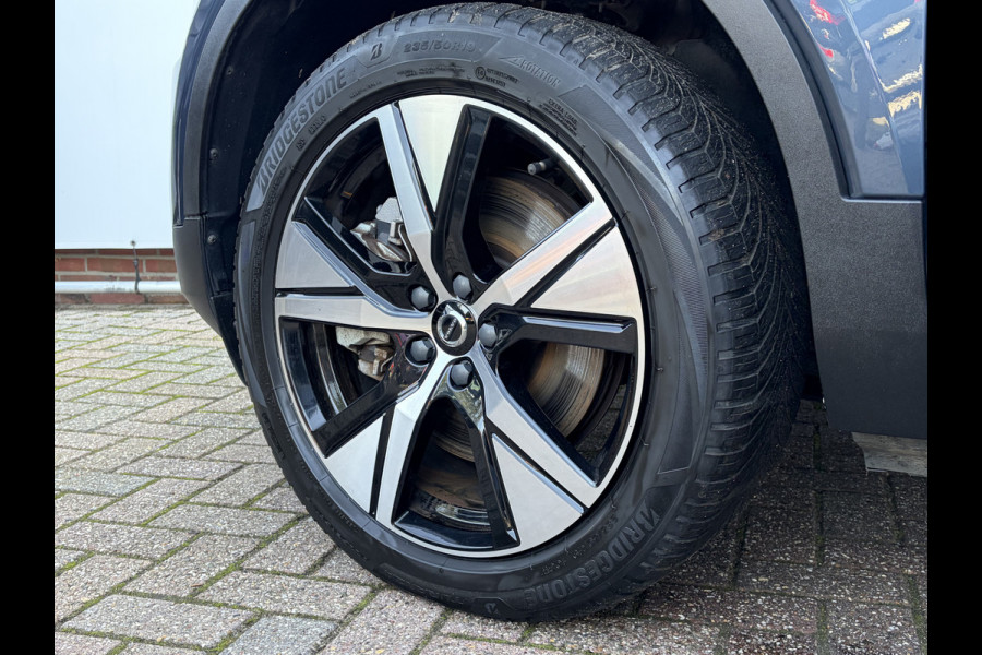 Volvo XC40 Recharge Plus SOH 95% Warmtepomp Elek.Trekhaak Stoelverw Carplay Orig.NL 100% Elektrisch!