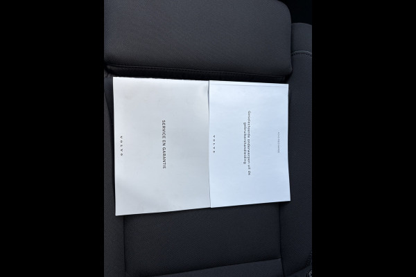 Volvo XC40 Recharge Plus SOH 95% Warmtepomp Elek.Trekhaak Stoelverw Carplay Orig.NL 100% Elektrisch!