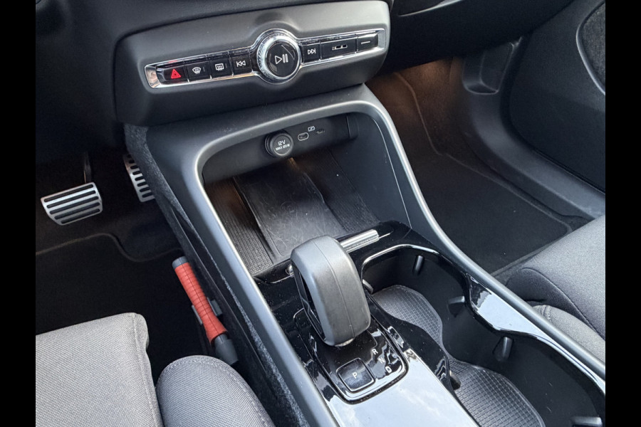 Volvo XC40 Recharge Plus SOH 95% Warmtepomp Elek.Trekhaak Stoelverw Carplay Orig.NL 100% Elektrisch!