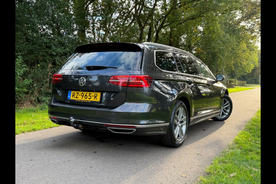 Volkswagen Passat Variant 1.6 TDI Highline Business R | Navi + Cruise control Nu € 9.975 Ex BTW,- !!!