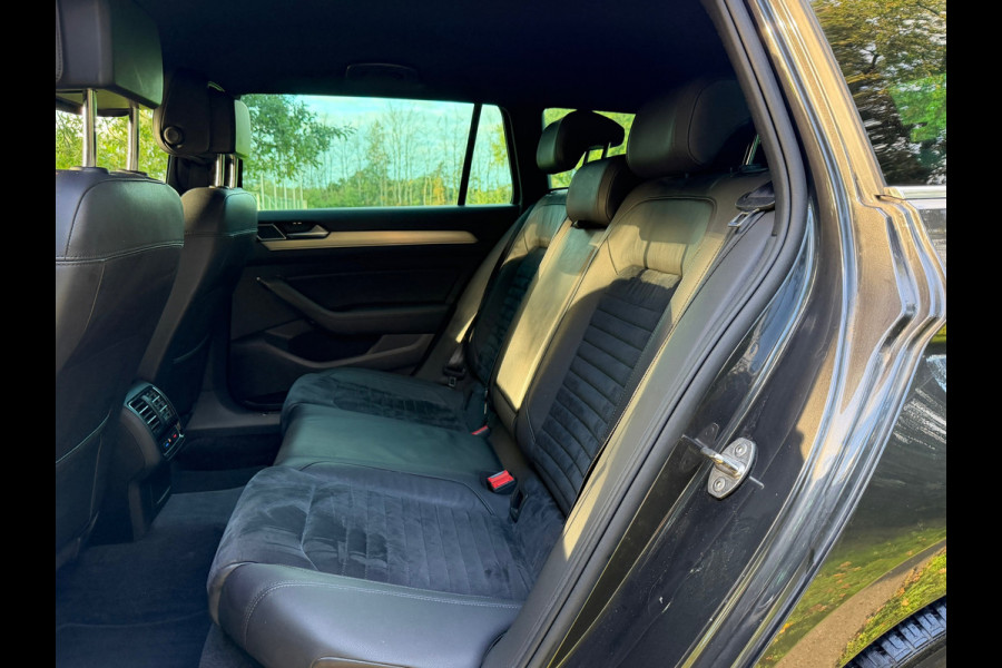 Volkswagen Passat Variant 1.6 TDI Highline Business R | Navi + Cruise control Nu € 9.975 Ex BTW,- !!!