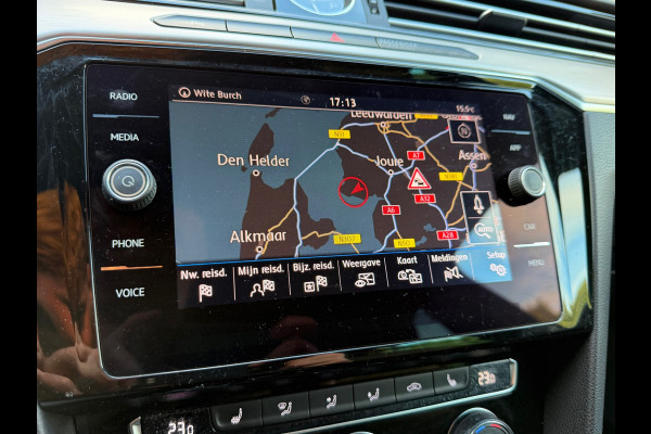 Volkswagen Passat Variant 1.6 TDI Highline Business R | Navi + Cruise control Nu € 9.975 Ex BTW,- !!!