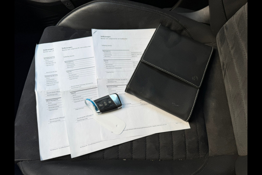 Volkswagen Passat Variant 1.6 TDI Highline Business R | Navi + Cruise control Nu € 9.975 Ex BTW,- !!!