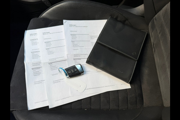 Volkswagen Passat Variant 1.6 TDI Highline Business R | Navi + Cruise control Nu € 9.975 Ex BTW,- !!!