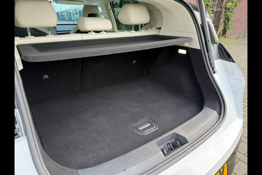 ZEEKR X RWD Long Range 69 kWh - Automaat - Panodak - Leder - Navi - Org.NL