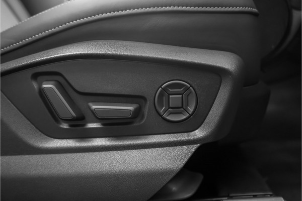 Audi Q7 55 TFSI e Quattro Pro Line S Pano Luchtvering Bose Trekhaak
