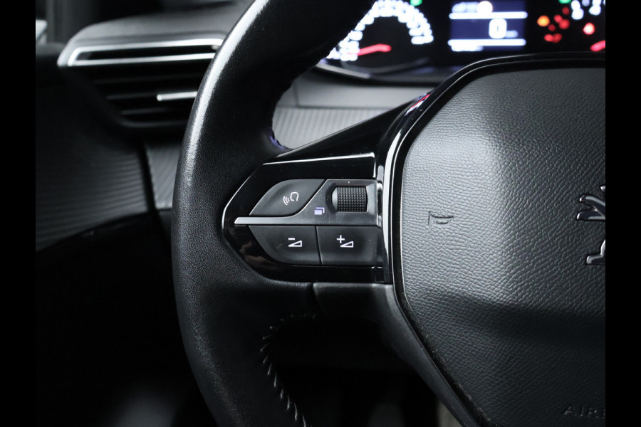 Peugeot 208 1.2 PureTech Allure Sport (APPLE CARPLAY,NAVI,CAMERA,360 VIEW,CLIMATE,CRUISE,GETINT,LED,SPORTSTOELEN,LM VELGEN)