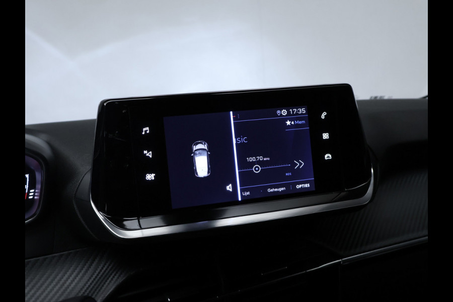 Peugeot 208 1.2 PureTech Allure Sport (APPLE CARPLAY,NAVI,CAMERA,360 VIEW,CLIMATE,CRUISE,GETINT,LED,SPORTSTOELEN,LM VELGEN)