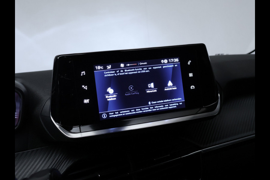 Peugeot 208 1.2 PureTech Allure Sport (APPLE CARPLAY,NAVI,CAMERA,360 VIEW,CLIMATE,CRUISE,GETINT,LED,SPORTSTOELEN,LM VELGEN)