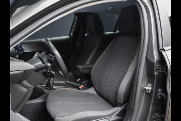 Peugeot 208 1.2 PureTech Allure Sport (APPLE CARPLAY,NAVI,CAMERA,360 VIEW,CLIMATE,CRUISE,GETINT,LED,SPORTSTOELEN,LM VELGEN)