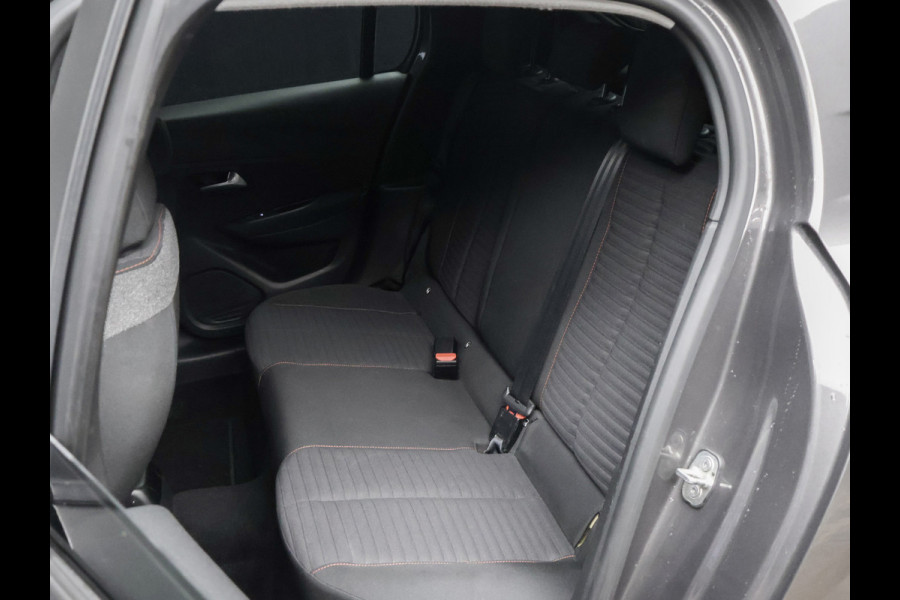 Peugeot 208 1.2 PureTech Allure Sport (APPLE CARPLAY,NAVI,CAMERA,360 VIEW,CLIMATE,CRUISE,GETINT,LED,SPORTSTOELEN,LM VELGEN)