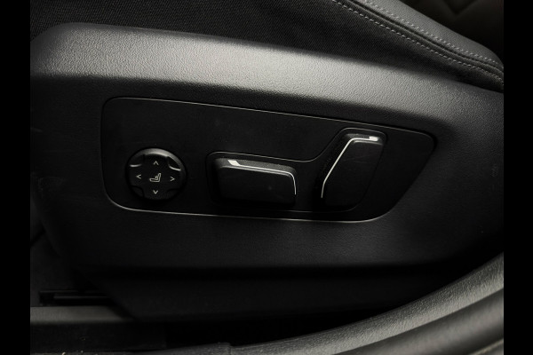 BMW 5 Serie Touring 520i |Panorama|HeadUp|Trekhaak|Crystal|Carbon|BTW