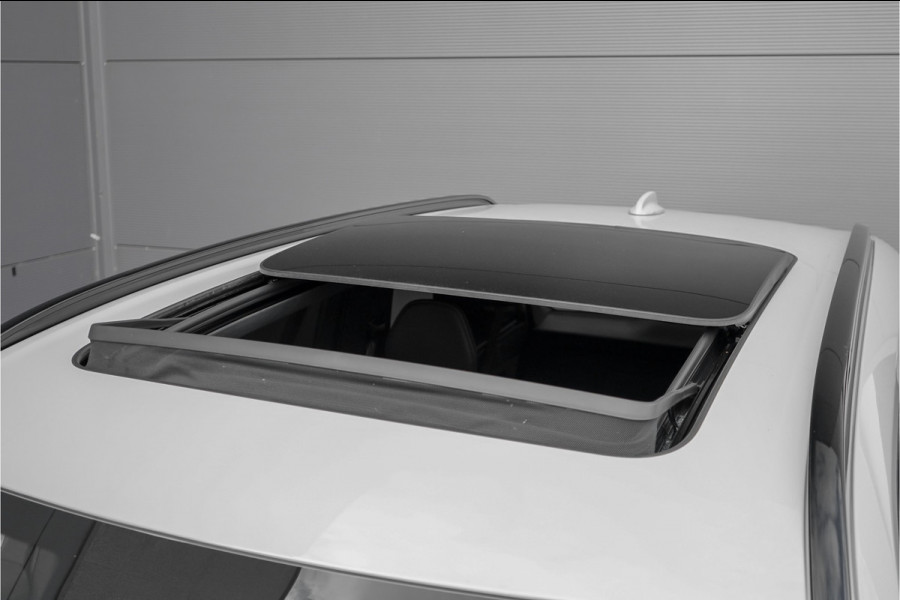 Volvo XC90 HEICO 2.0 T8 Plug-in AWD Ultra Black 7p Model 2027 B&W Pano Massage Stoelventilatie Trekhaak