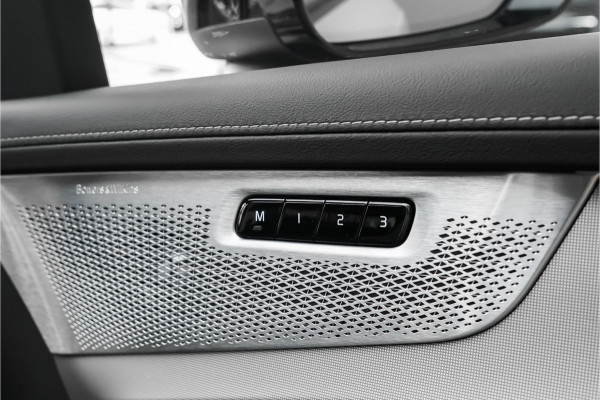 Volvo XC90 HEICO 2.0 T8 Plug-in AWD Ultra Black 7p Model 2027 B&W Pano Massage Stoelventilatie Trekhaak