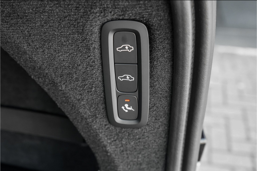 Volvo XC90 HEICO 2.0 T8 Plug-in AWD Ultra Black 7p Model 2027 B&W Pano Massage Stoelventilatie Trekhaak
