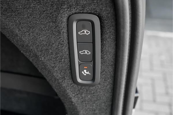 Volvo XC90 HEICO 2.0 T8 Plug-in AWD Ultra Black 7p Model 2027 B&W Pano Massage Stoelventilatie Trekhaak