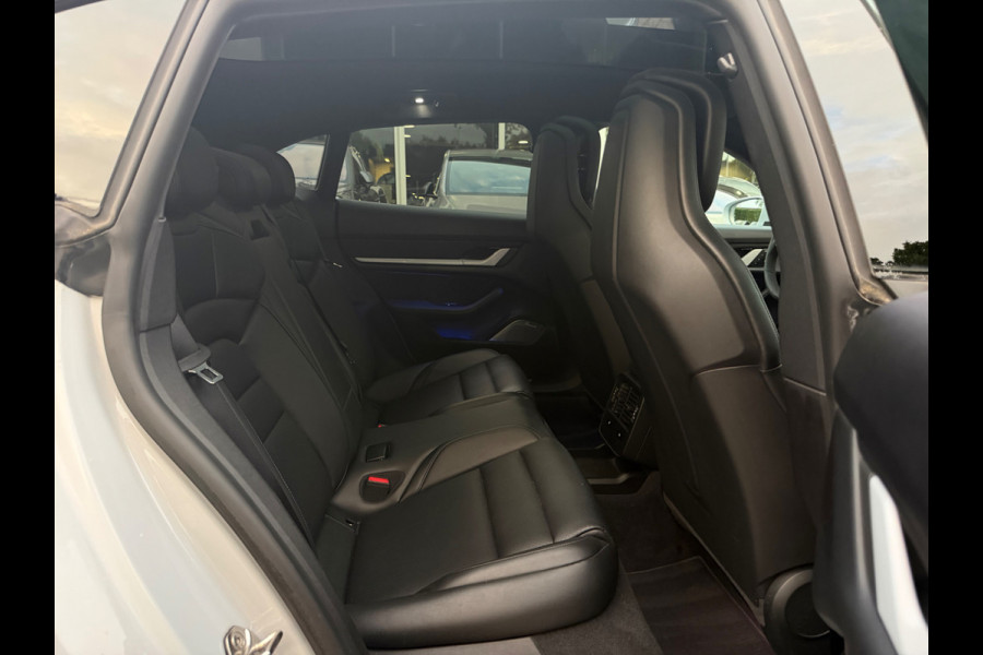 Porsche Taycan Sport Turismo 4S 93 kWh / SOH 94.5 % / Panoramadak / 360Camera / Head-up / Burmester / 21'' / Luchtvering / Stoel+Stuurverwarming / Dodehoek / DAB / ACC / Warmtepomp