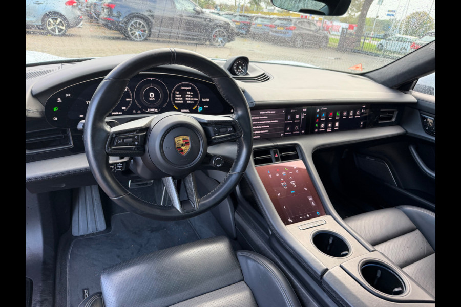 Porsche Taycan Turbo 93 kWh / SOH 92,3% / Panoramadak / 360Camera / Head-up / Burmester / Luchtvering / 20'' / InnoDrive / Sportchrono+Design / Keyless / Adaptieve Stoelen / Dodehoek / DAB / Warmtepomp