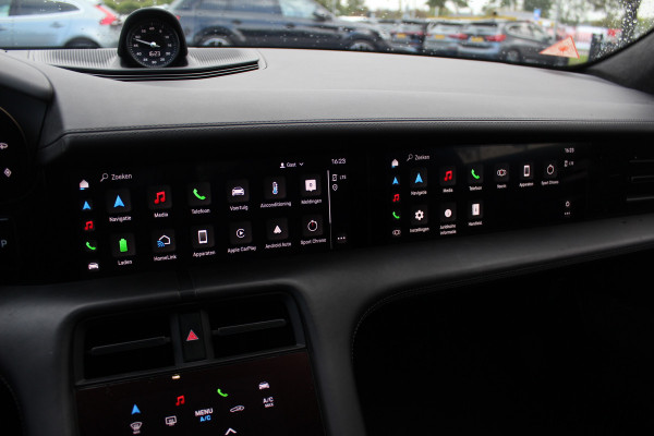 Porsche Taycan Turbo 93 kWh / SOH 92,3% / Panoramadak / 360Camera / Head-up / Burmester / Luchtvering / 20'' / InnoDrive / Sportchrono+Design / Keyless / Adaptieve Stoelen / Dodehoek / DAB / Warmtepomp
