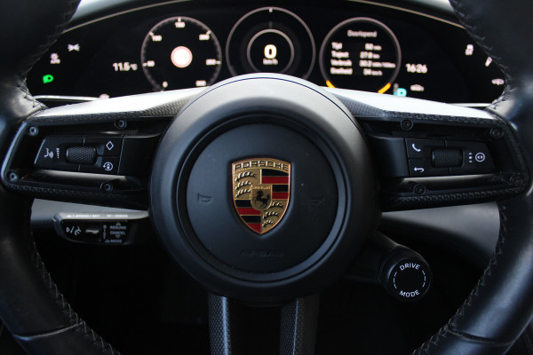 Porsche Taycan Turbo 93 kWh / SOH 92,3% / Panoramadak / 360Camera / Head-up / Burmester / Luchtvering / 20'' / InnoDrive / Sportchrono+Design / Keyless / Adaptieve Stoelen / Dodehoek / DAB / Warmtepomp