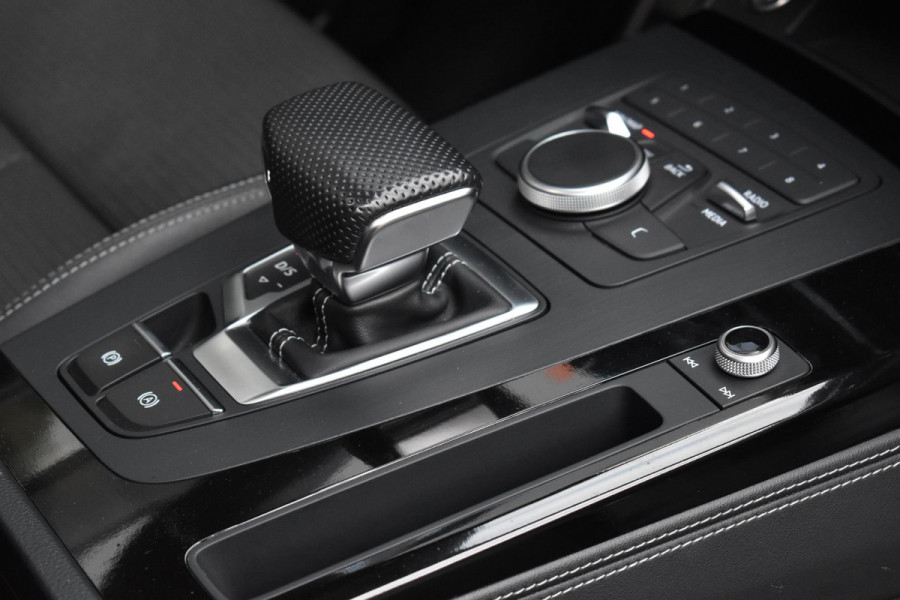 Audi Q5 2.0 TFSI quattro Sport 3x S Line Pano ALLBlack NAP Trekhaak