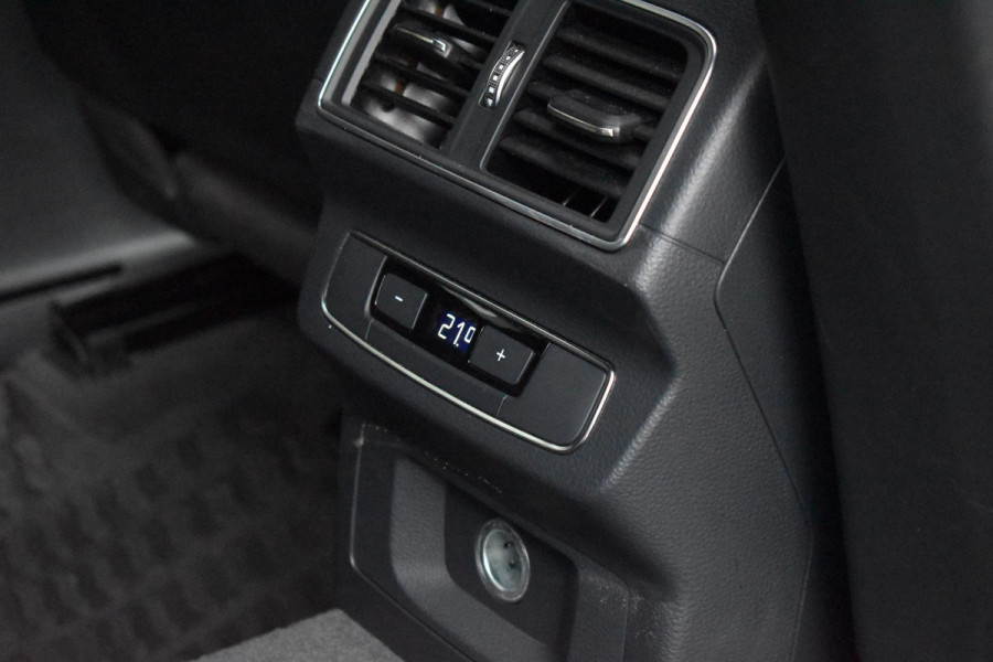 Audi Q5 2.0 TFSI quattro Sport 3x S Line Pano ALLBlack NAP Trekhaak