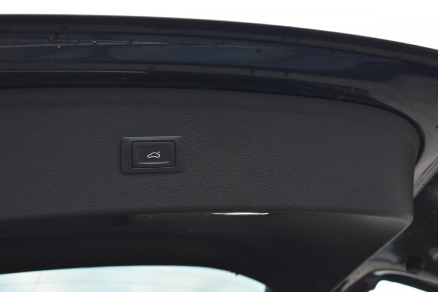Audi Q5 2.0 TFSI quattro Sport 3x S Line Pano ALLBlack NAP Trekhaak