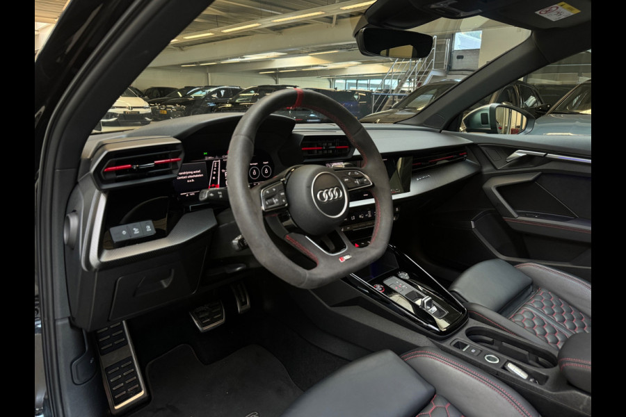 Audi RS3 Sportback 2.5 TFSI quattro Pano|Keramisch|B&O|HuD|Keyless