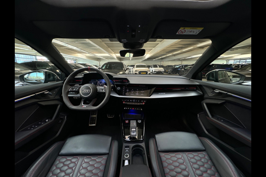 Audi RS3 Sportback 2.5 TFSI quattro Pano|Keramisch|B&O|HuD|Keyless