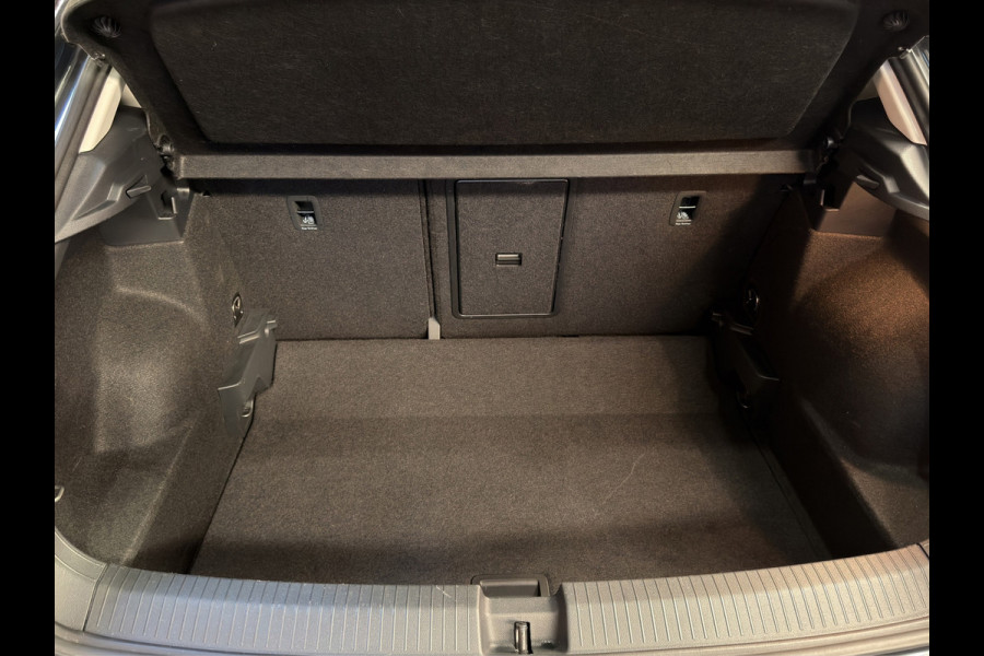 Volkswagen T-Roc 1.5 TSI Style|Pano|Memory|Leder|Keyless|Camera|Carplay