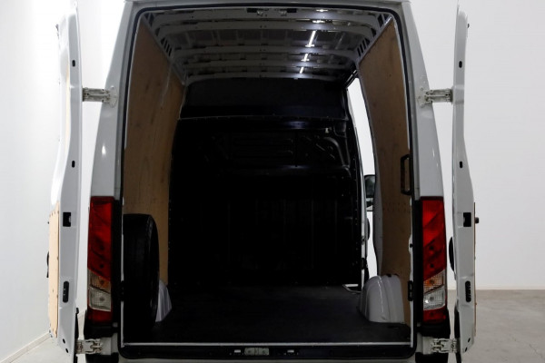 Iveco Daily 35S14 136pk L2H2 Airco/Camera Trekgewicht 3500kg 09-2021