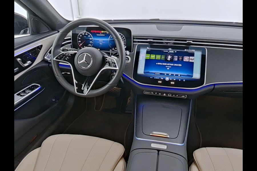 Mercedes-Benz E-Klasse Estate 300 e Avantgarde Night Edition Panorama Schuif-Kanteldak | Digital Licht | 20 Inch Velgen | Trekhaak | AC en DC Laden | Stuur en Stoelverwarming. Inclusief 24 maanden MB Certified garantie voor Europa